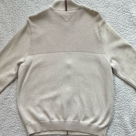 Tommy Hilfiger Beige Zip-Up Sweater with Red Trim - Picture 7 of 8